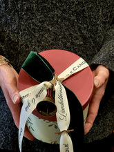 Load image into Gallery viewer, Christmas - Our special Gift Box, Beannachtaí an tSéasúir classic scent of Frankincense