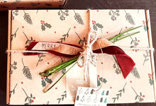 Load image into Gallery viewer, Christmas Gift Set - Classic Gold Frankincense