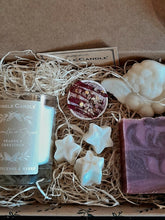 Load image into Gallery viewer, Christmas Gift Set - WINTER SPICES, NOLLAIG SHONA