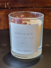 Load image into Gallery viewer, Cottage Candle - No1 Báisteach - Rain

