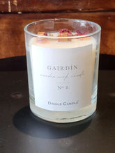 Load image into Gallery viewer, Cottage Candle - No8 Fáilte - Welcome
