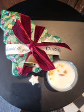 Load image into Gallery viewer, Christmas Gift Tin     Beannachtaí an tSéasúir # Season Greetings
