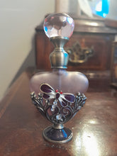 Load image into Gallery viewer, Perfume de Flacon - Limited Edition Pale Purple
